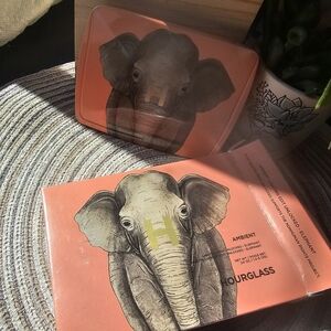 Hourglass Elephant palette